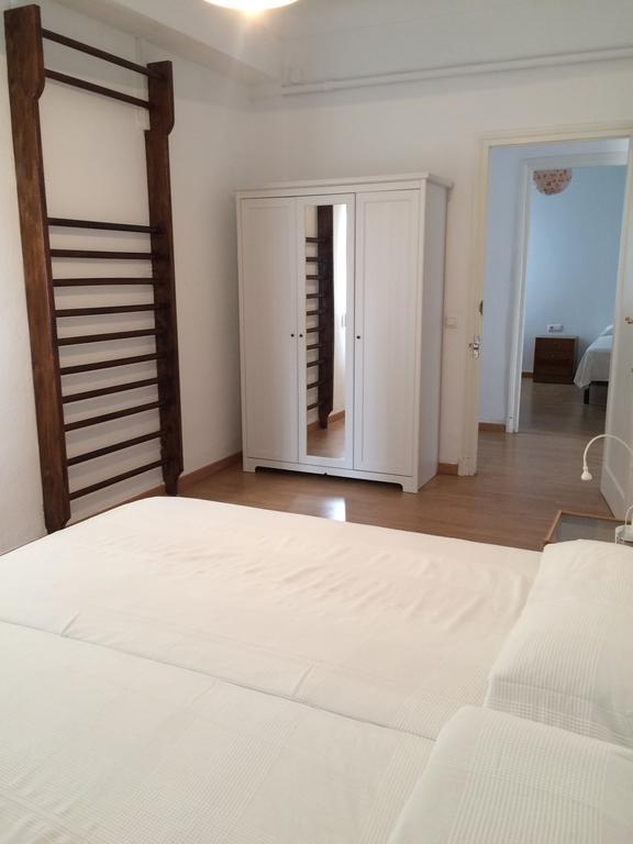 Apartamentos Bahia Аликанте Стая снимка
