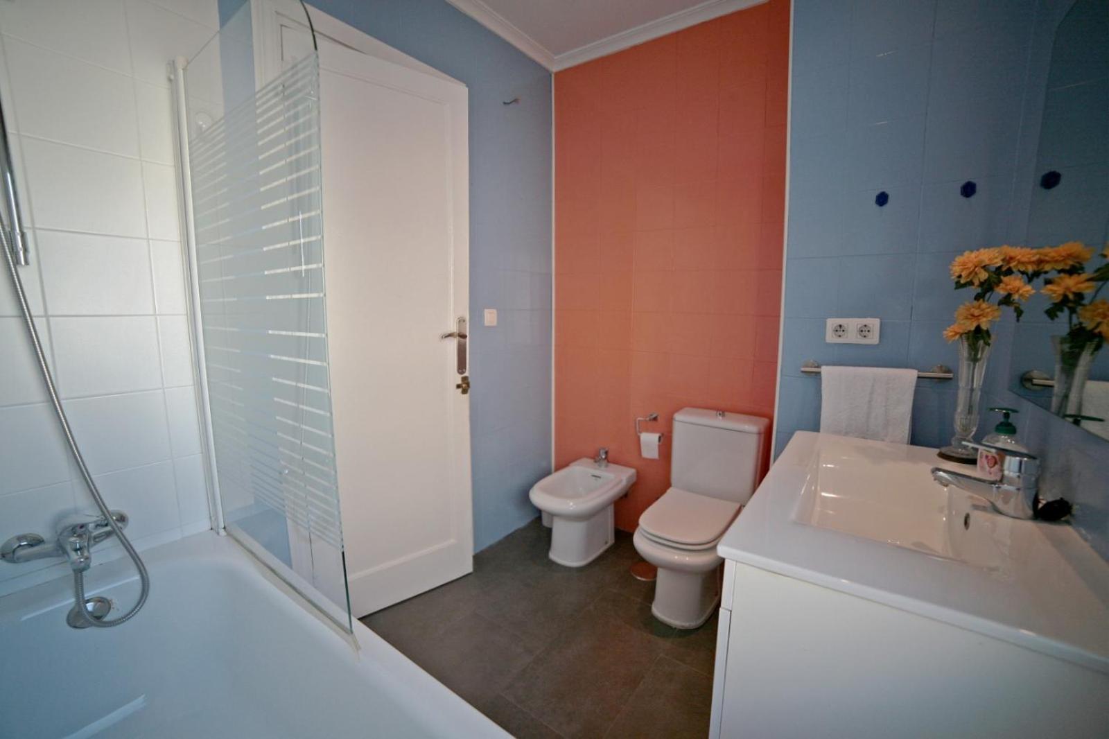 Apartamentos Bahia Аликанте Екстериор снимка