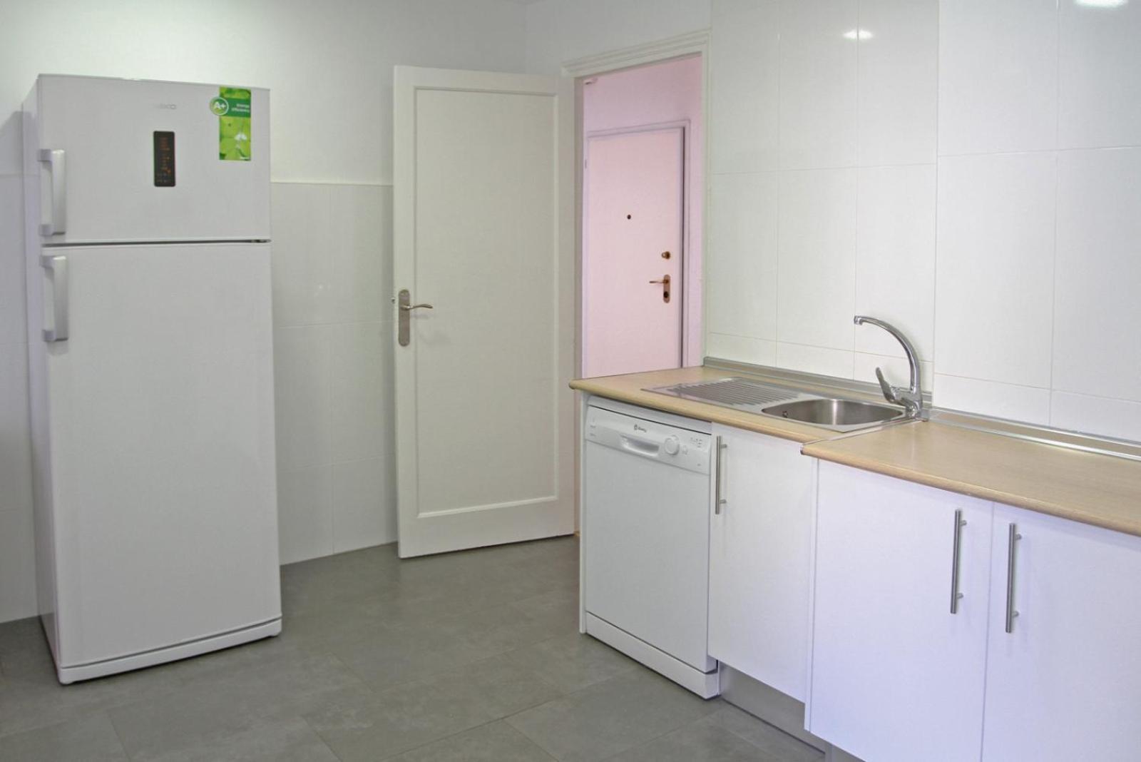 Apartamentos Bahia Аликанте Екстериор снимка