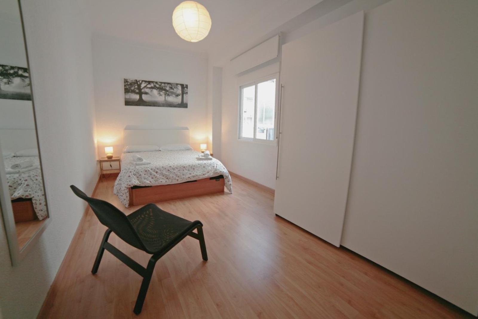 Apartamentos Bahia Аликанте Екстериор снимка