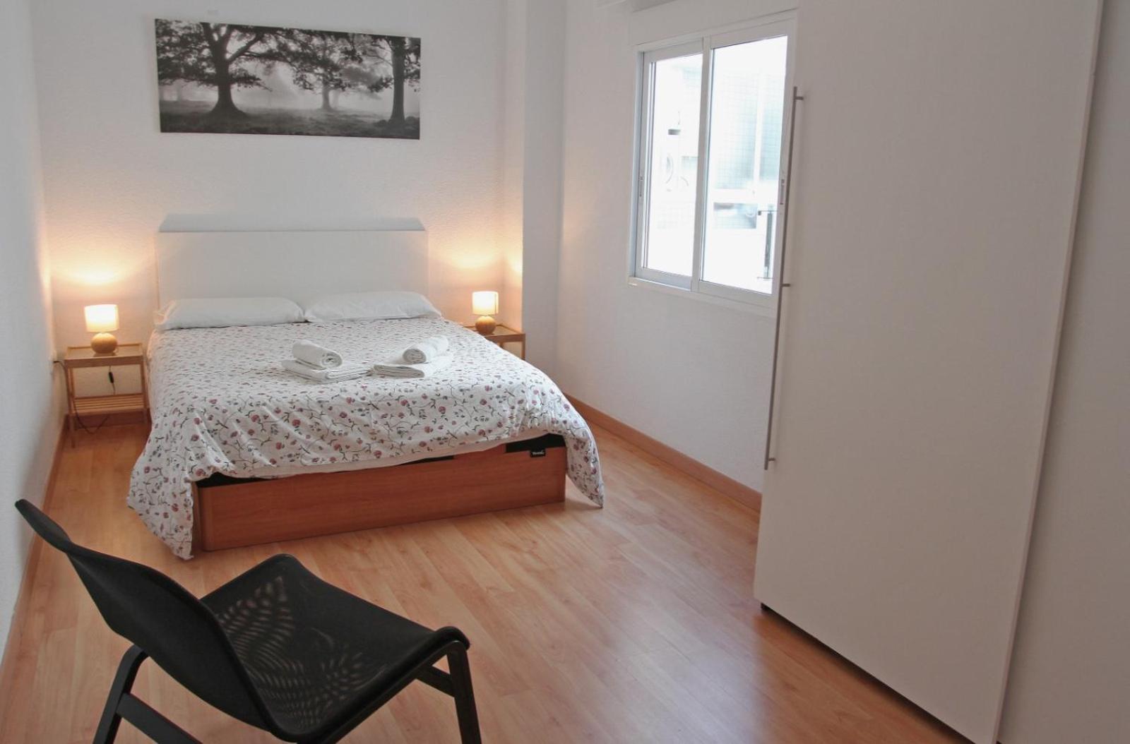 Apartamentos Bahia Аликанте Екстериор снимка