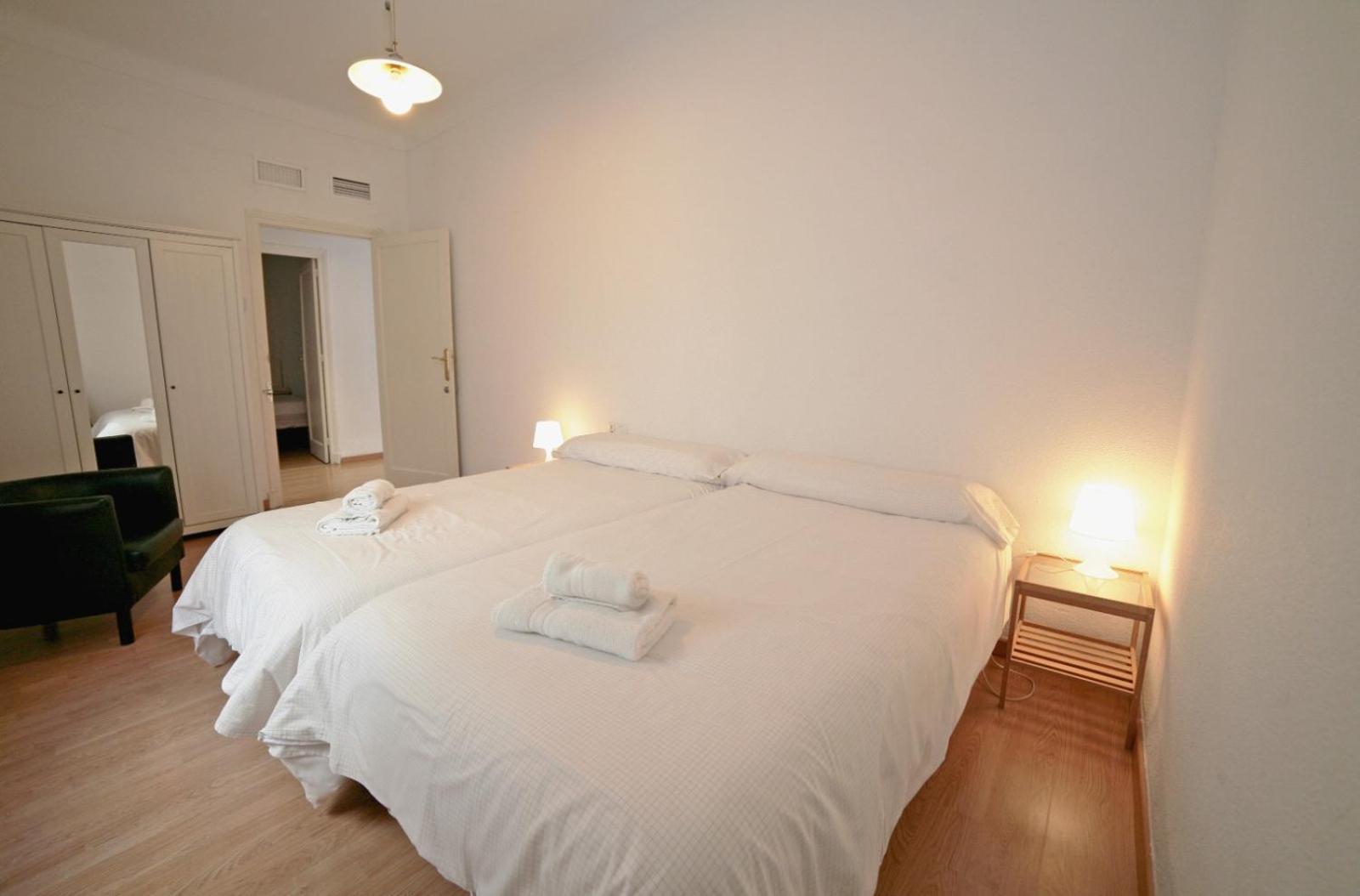 Apartamentos Bahia Аликанте Екстериор снимка