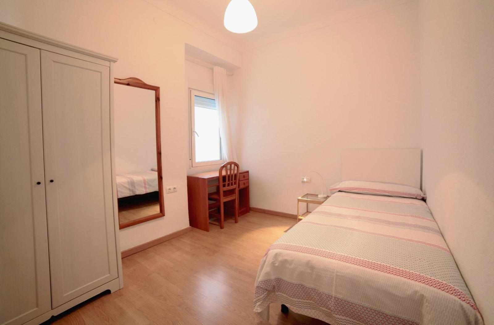 Apartamentos Bahia Аликанте Екстериор снимка
