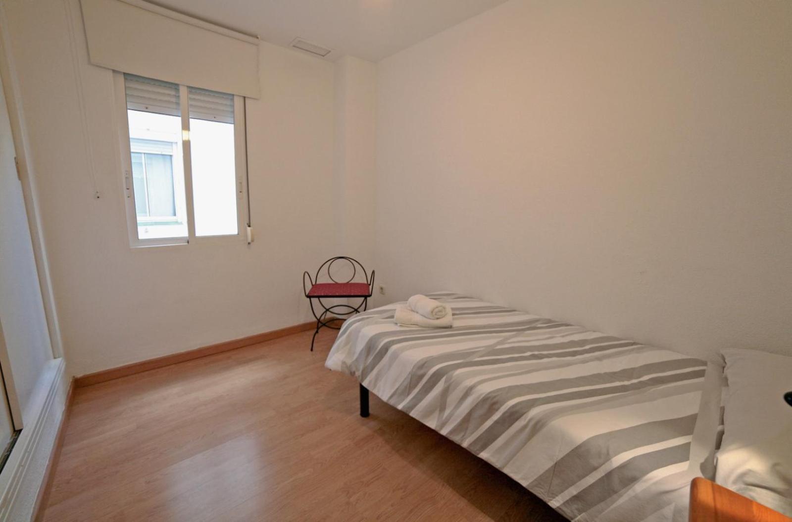 Apartamentos Bahia Аликанте Екстериор снимка