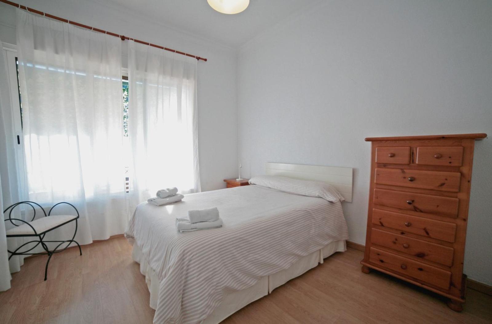 Apartamentos Bahia Аликанте Екстериор снимка