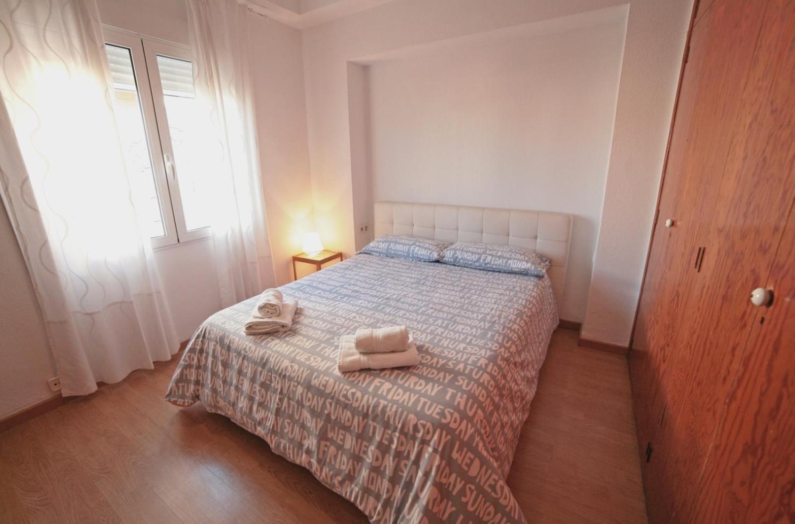 Apartamentos Bahia Аликанте Екстериор снимка