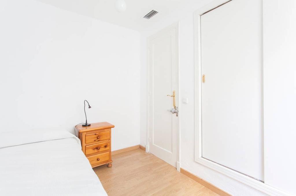 Apartamentos Bahia Аликанте Екстериор снимка