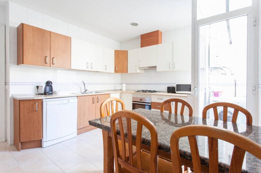 Apartamentos Bahia Аликанте Екстериор снимка