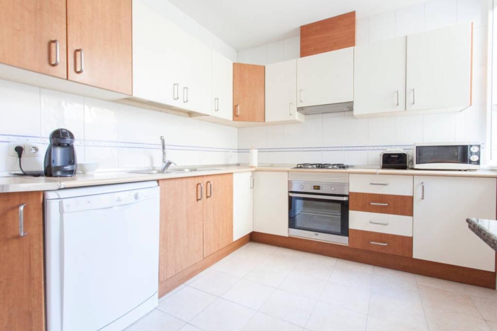 Apartamentos Bahia Аликанте Екстериор снимка