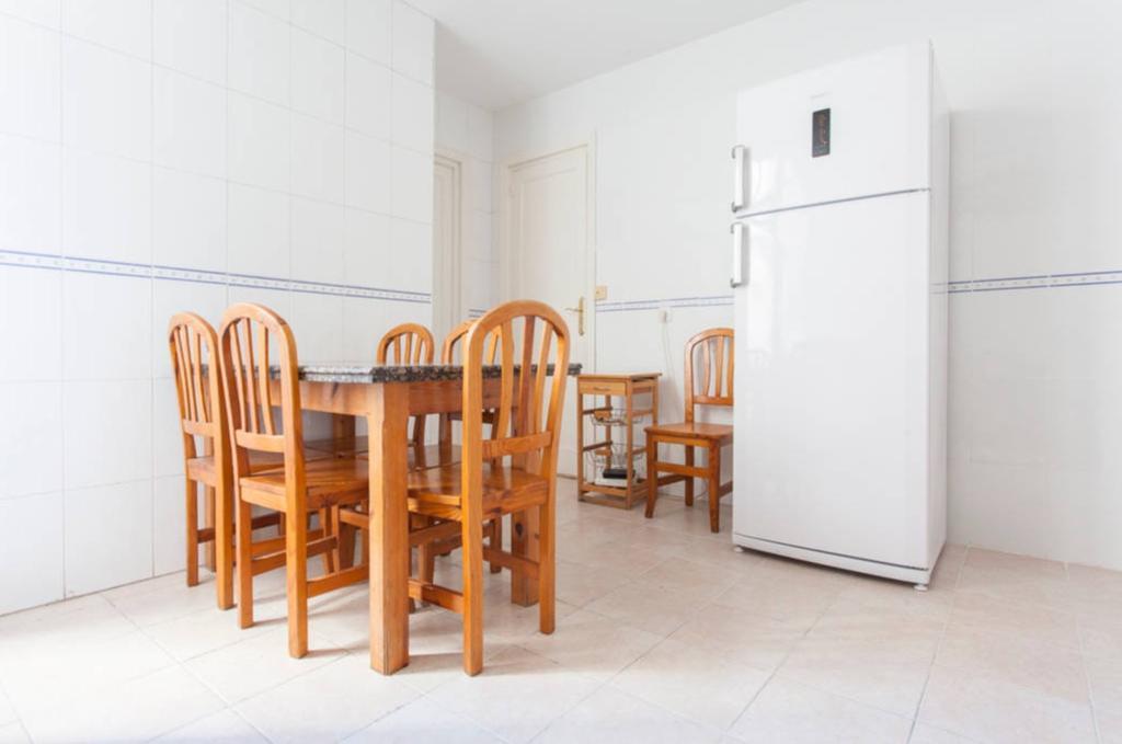 Apartamentos Bahia Аликанте Екстериор снимка
